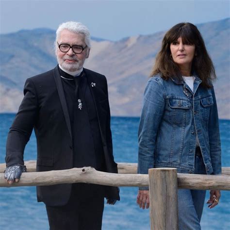 qui remplace karl lagerfeld chez chanel